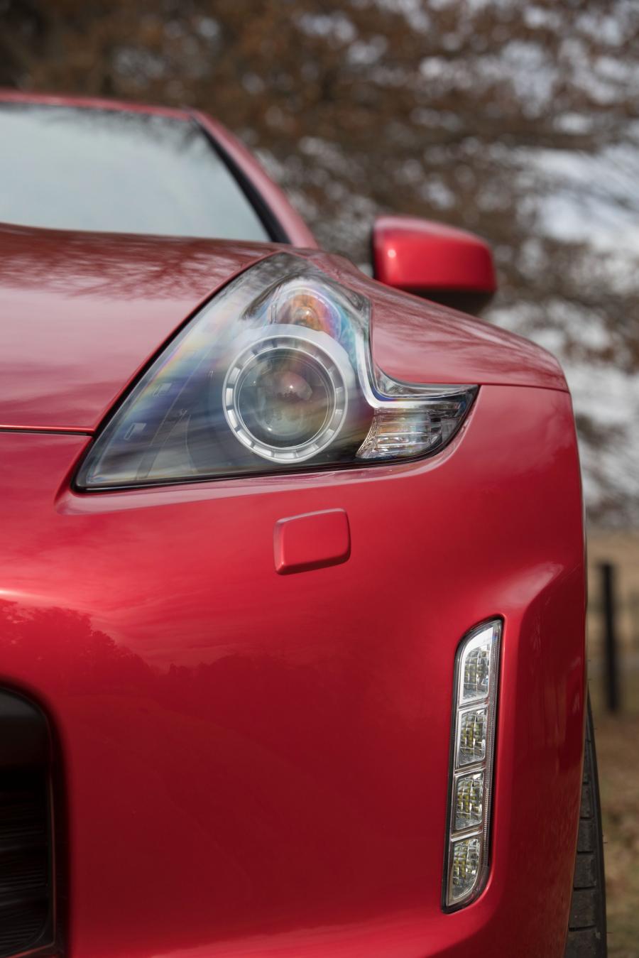 Детали экстерьера Nissan 370Z (Z34) 2012 года  (ZA) (фото 8 из 28)